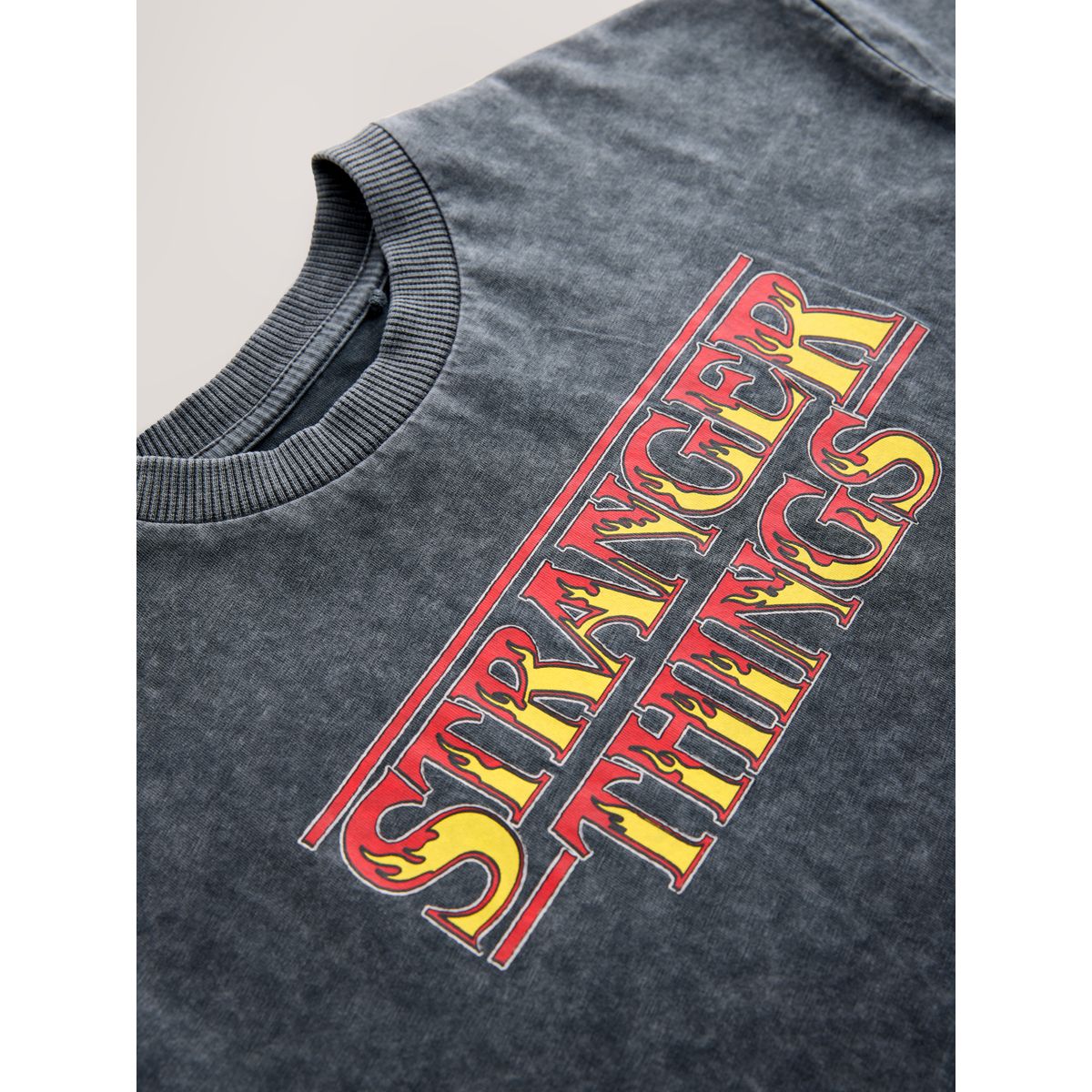T-shirt à manches courtes stranger things gris lavé, NEXT