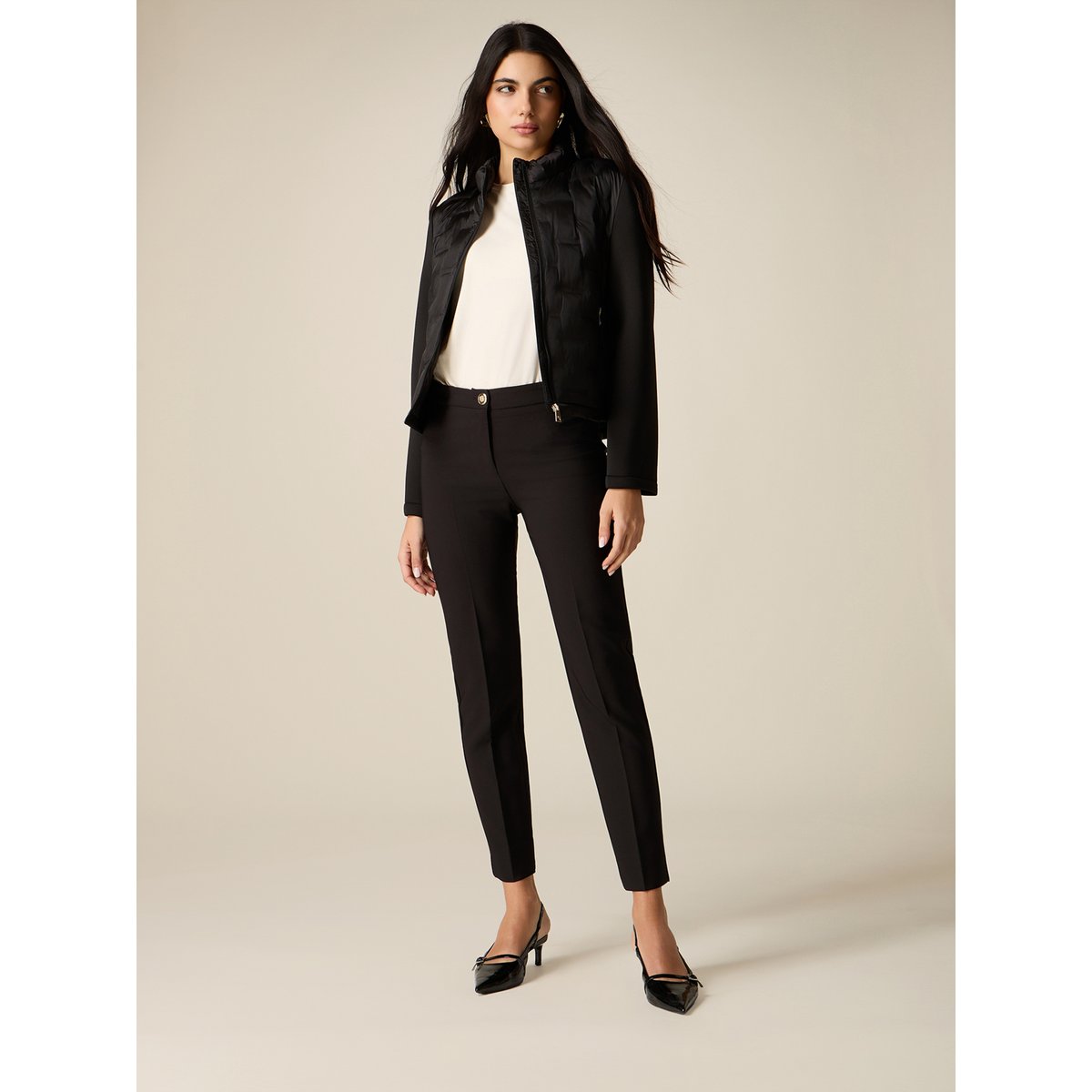 Pantalon noir, OLTRE