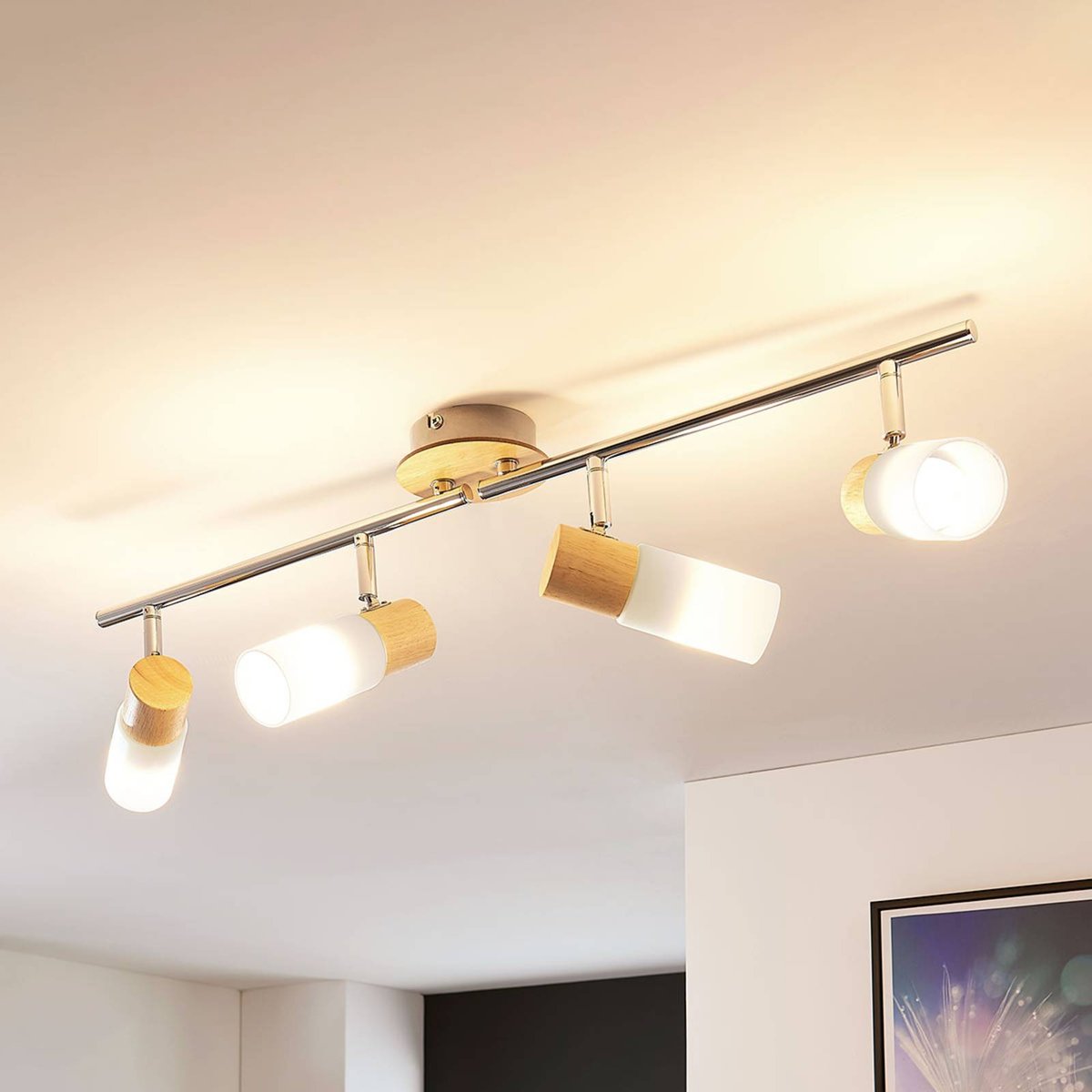 Spot en bois traditionnel, Christoph blanc, bois clair, LINDBY
