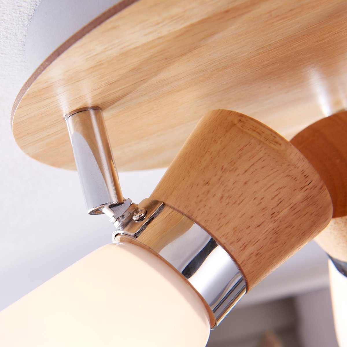 Plafonnier en bois scandinave, Vivica blanc, bois clair, chrome, LINDBY