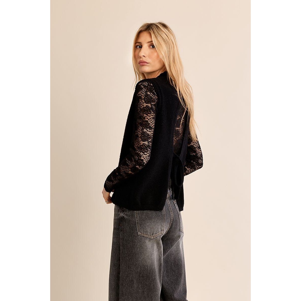 Pull col roulé en dentelle noir, MOLLY BRACKEN