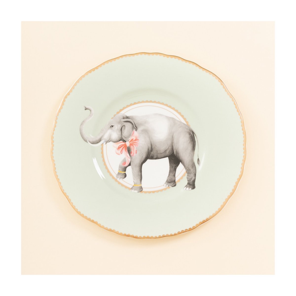 Assiette Elephant 23cm multicolor , détails bords dorés, YVONNE ELLEN