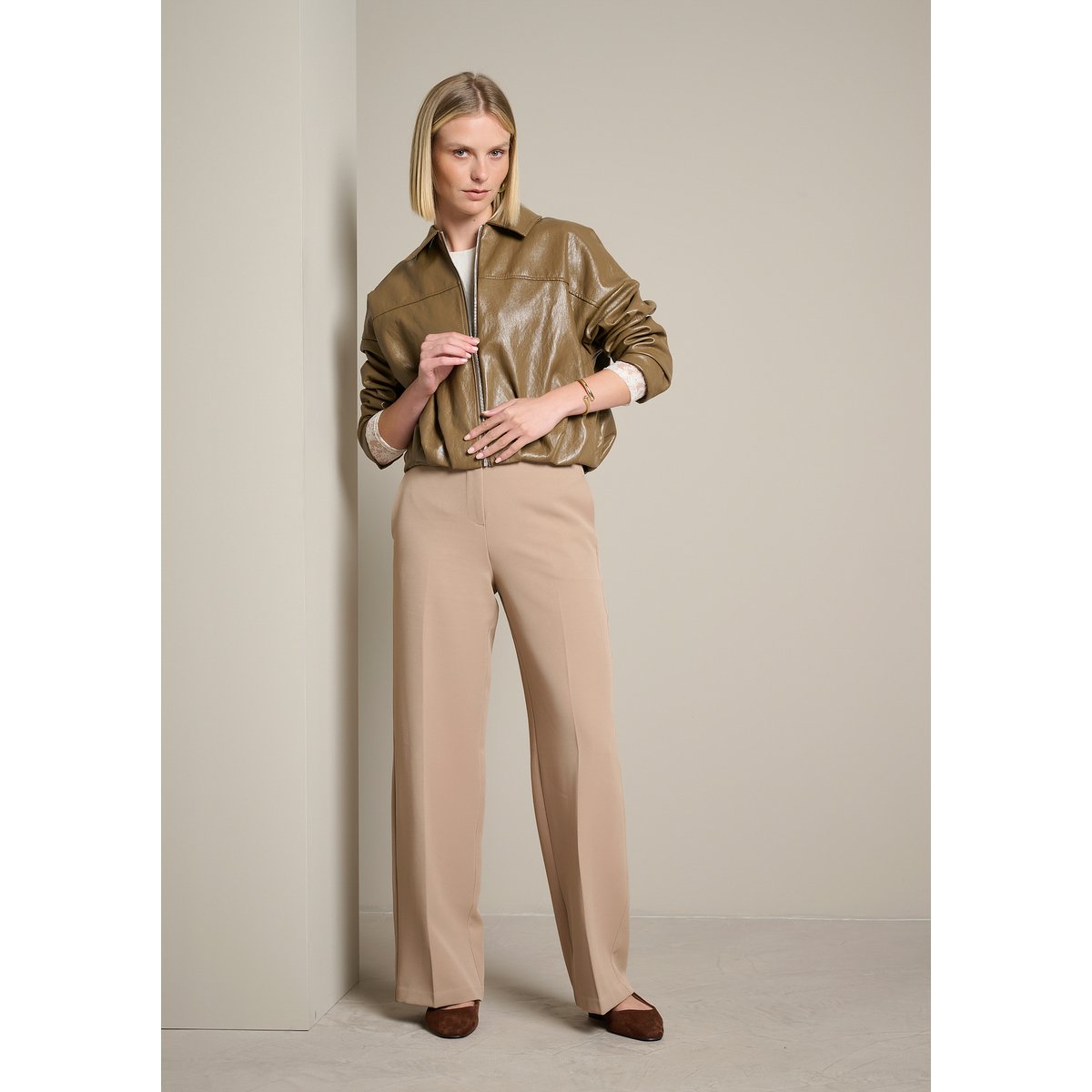 Veste bomber en similicuir taupe, LOLALIZA