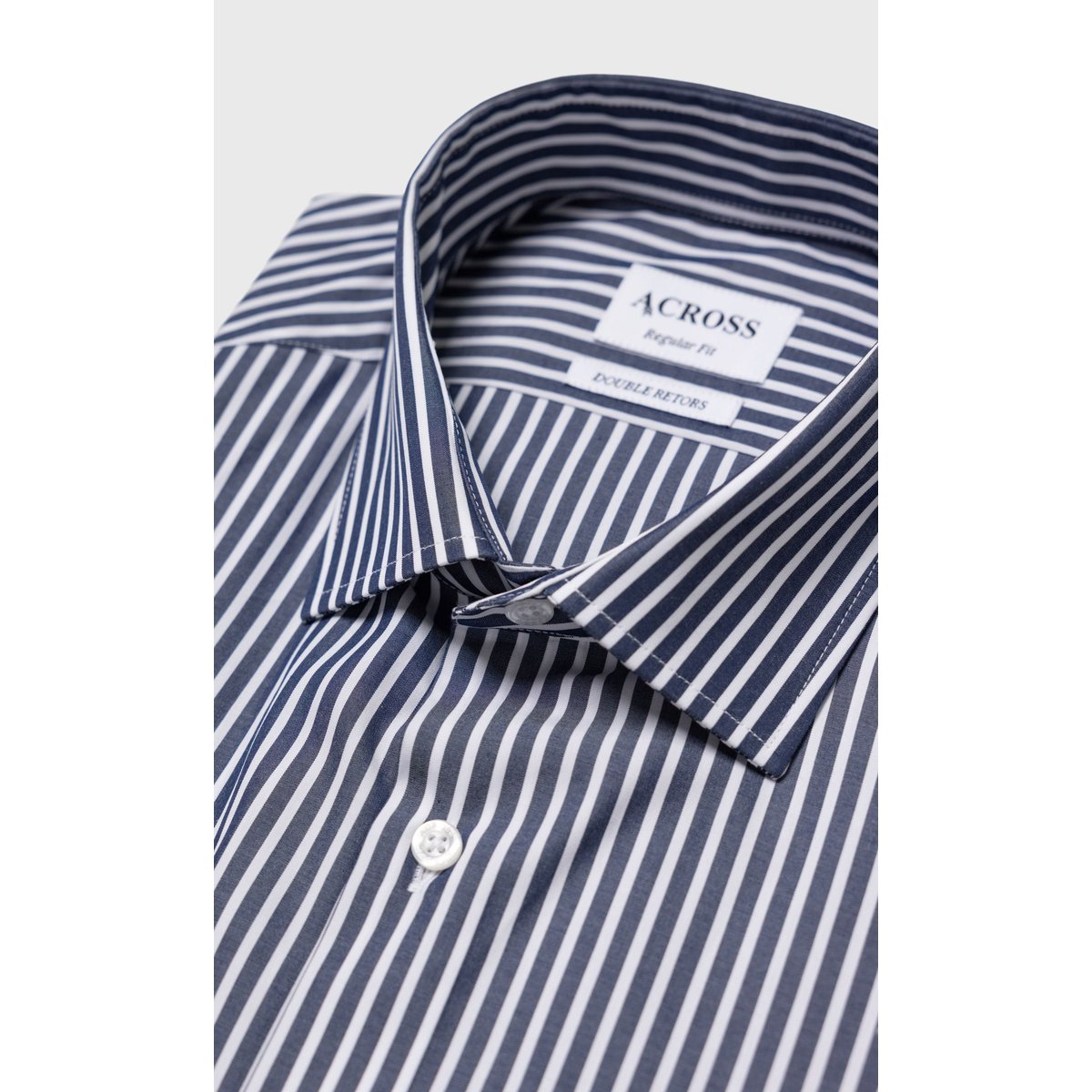Chemise Regular fit double retors à rayures bleu marine, ACROSS