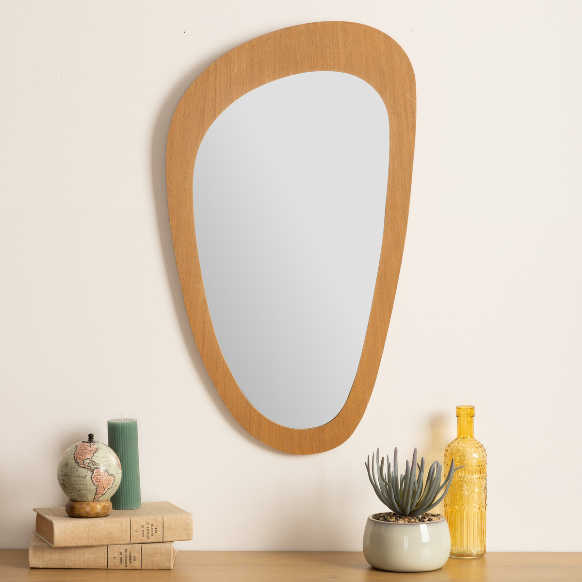 Miroir mural organique en bois 70cm SOPHIE marron, ATMOSPHERA