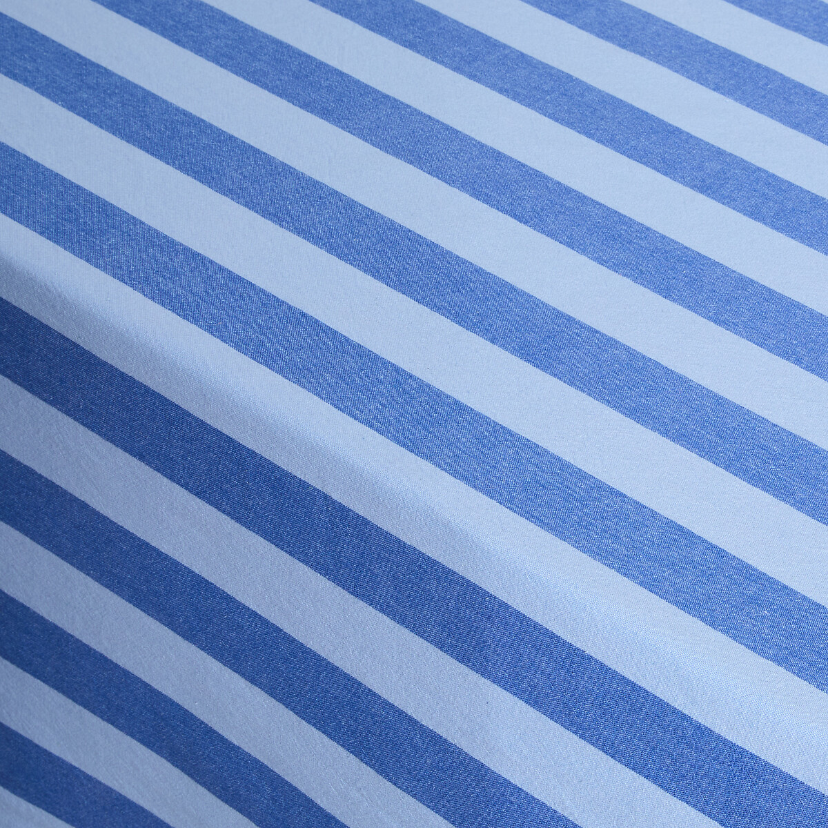 Nappe rayée tissé-teint, 30% coton recyclé, MIRELLA bleu foncé/bleu clair, LA REDOUTE INTERIEURS