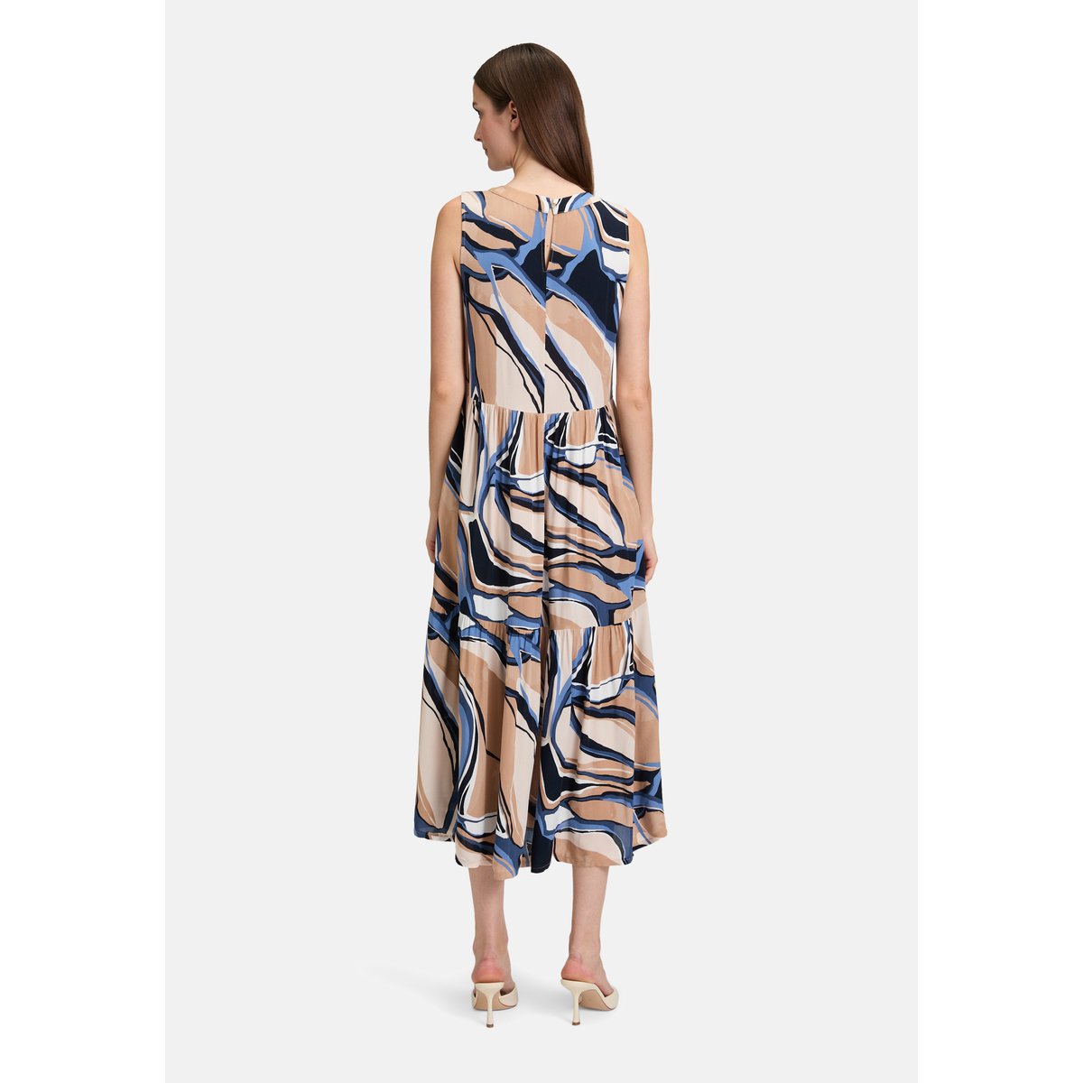 Robe d'été à jupe à volants nature/blue, BETTY & CO