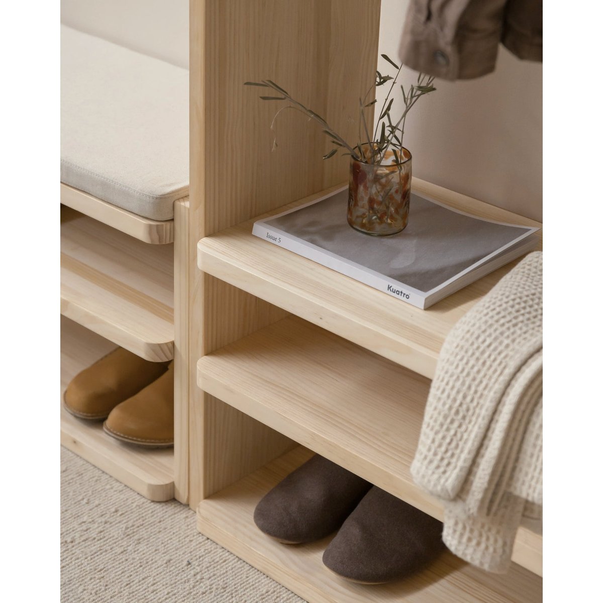 Porte-manteau et porte-chaussures non verni MARIOLA bois clair, NAAN FURNITURE