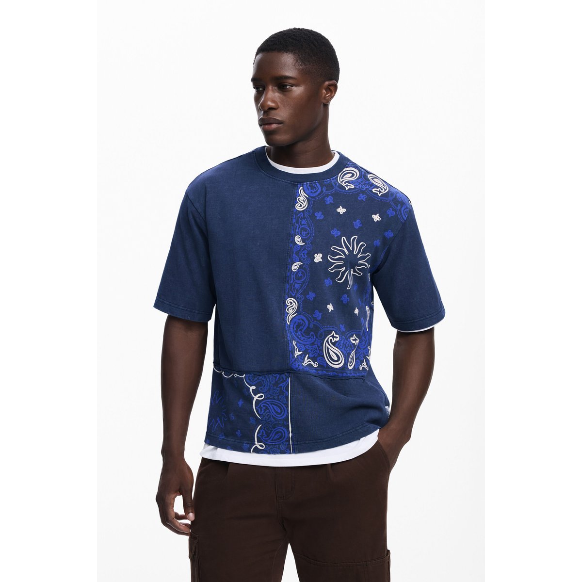 T-shirt soleil avec patchs bleu, DESIGUAL