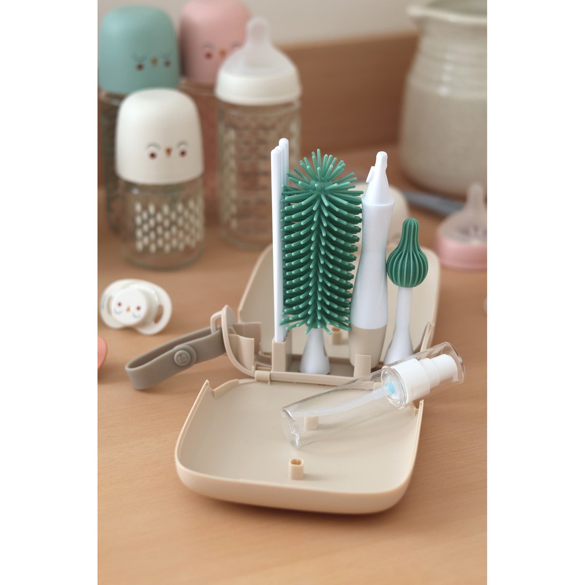Set de nettoyage pour biberon nomade terre argile, BEABA