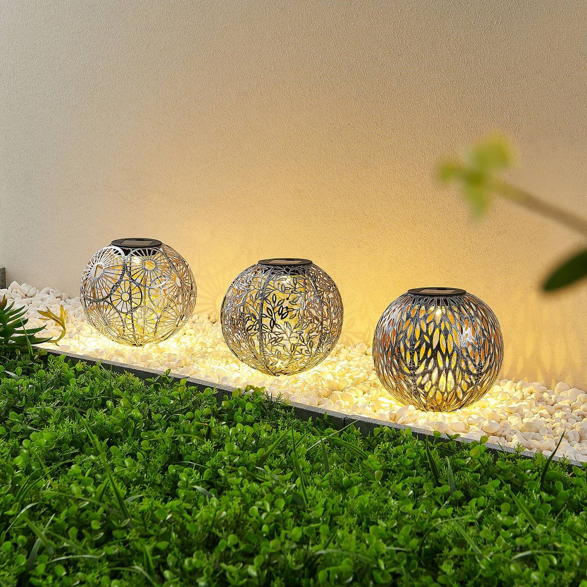 Lampe solaire en métalLED, Vilani argenté, brossé, LINDBY