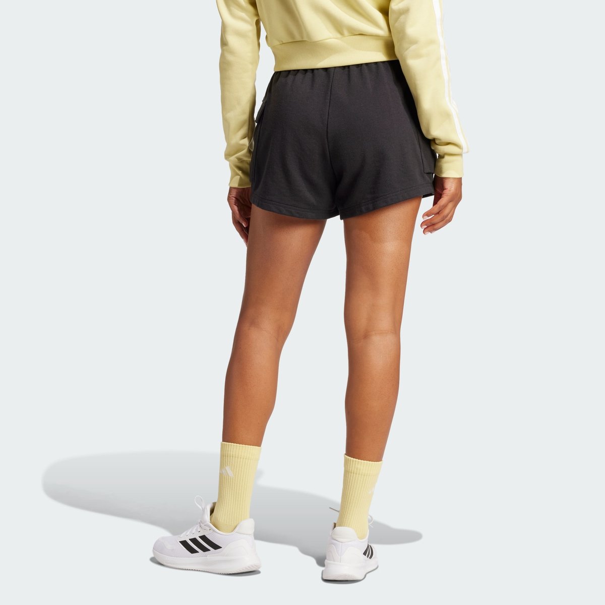 Short Cargo French Terry Petit Logo Essentials Short Cargo French Terry Petit Logo Essentials black / white, ADIDAS SPORTSWEAR
