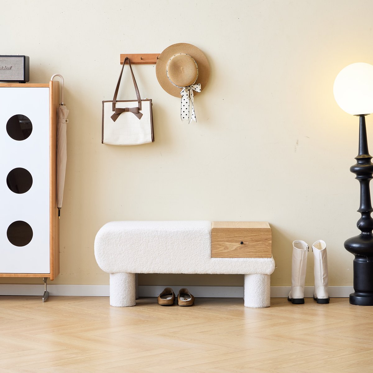 Banc avec rangement, bouclette, VADSO blanc cassé, NORDLYS