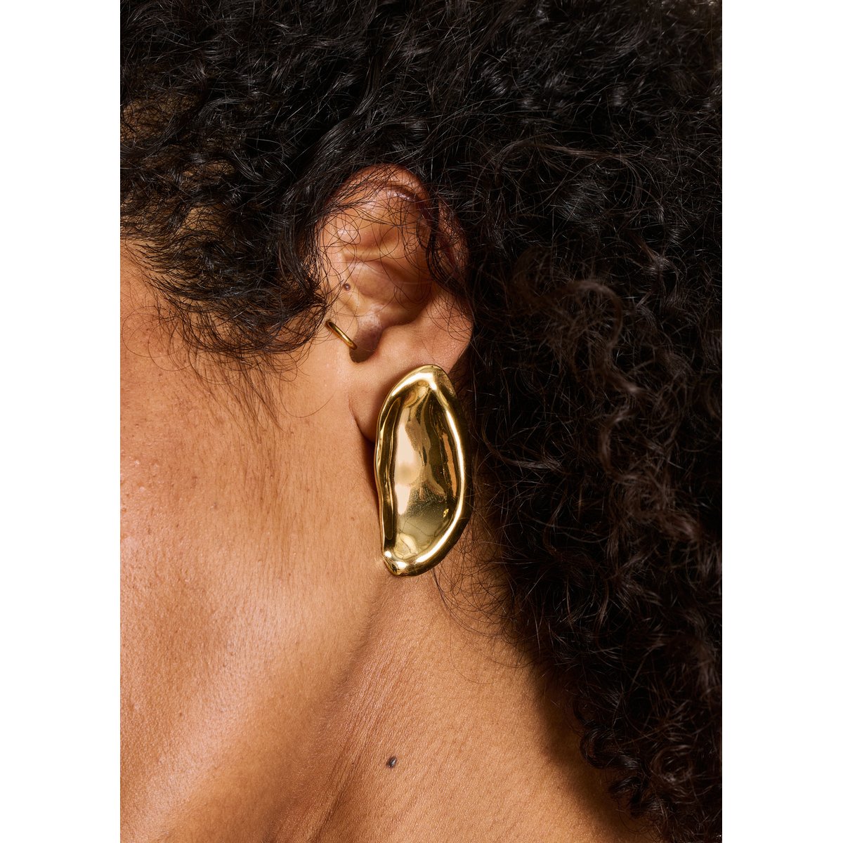 Boucles d'oreilles puces light gold, LA FEE MARABOUTEE