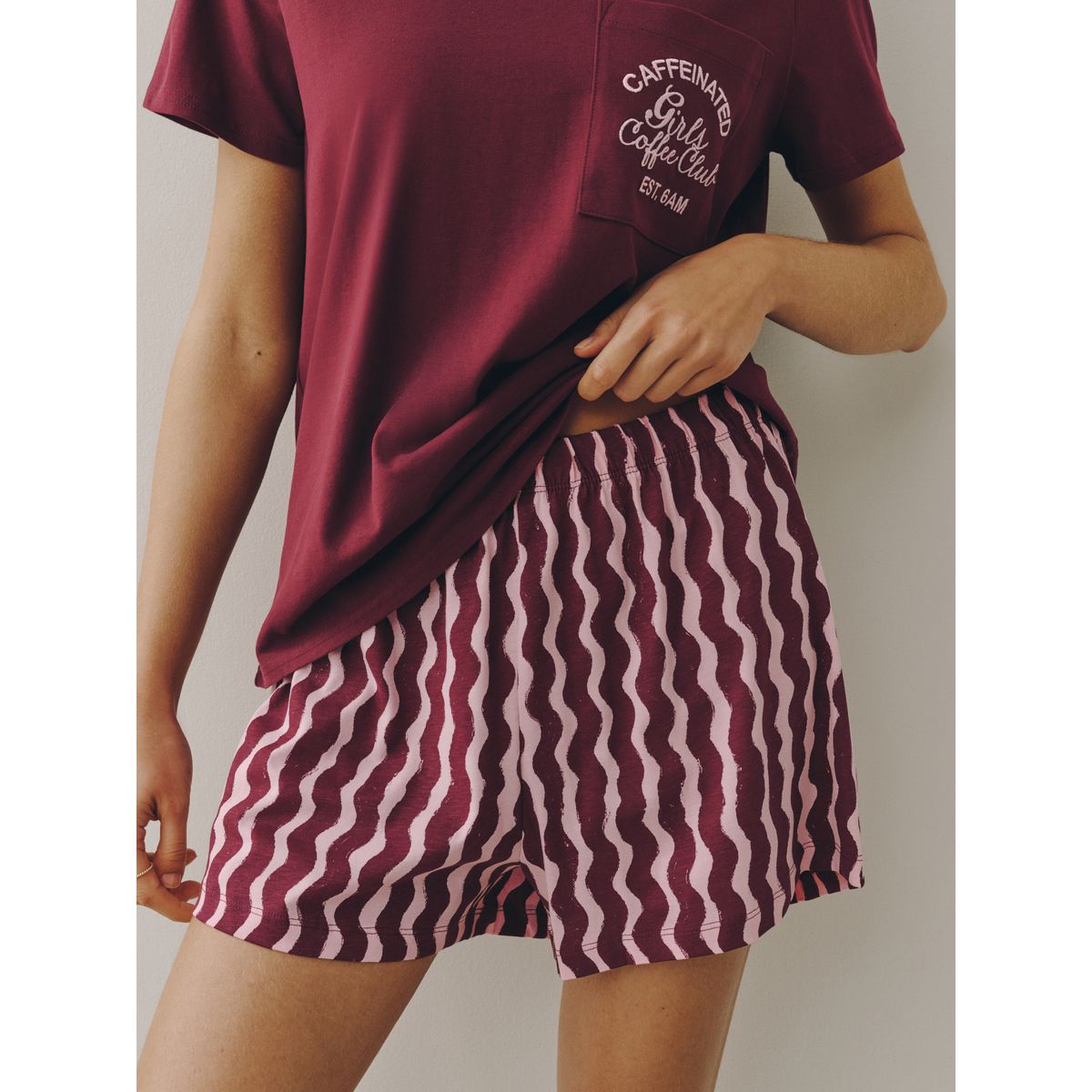 Ensemble pyjama avec short en coton rayures ondulées rouge bordeaux/rose, NEXT