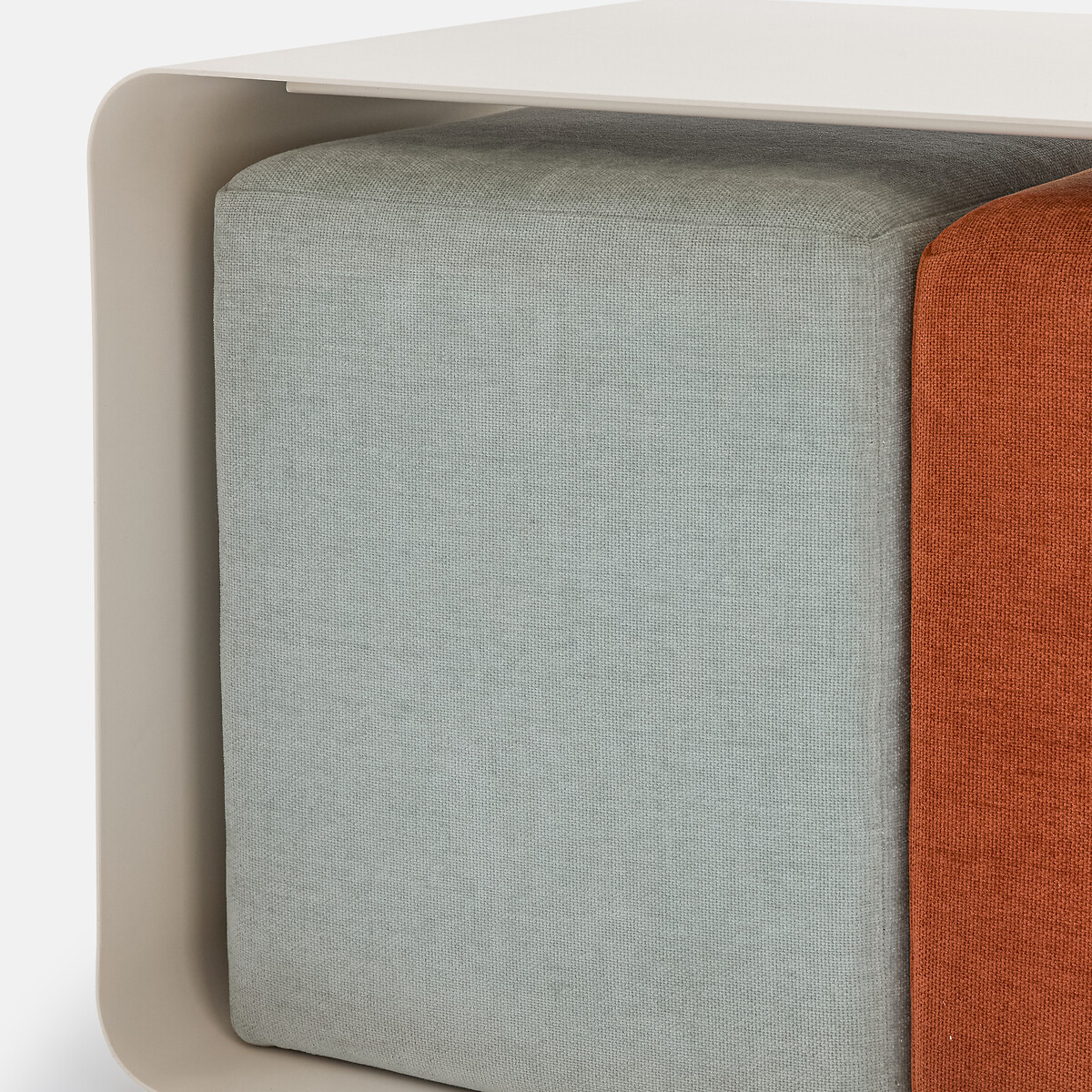 Table basse en acier et ses 2 poufs, AMUO ecru, LA REDOUTE INTERIEURS