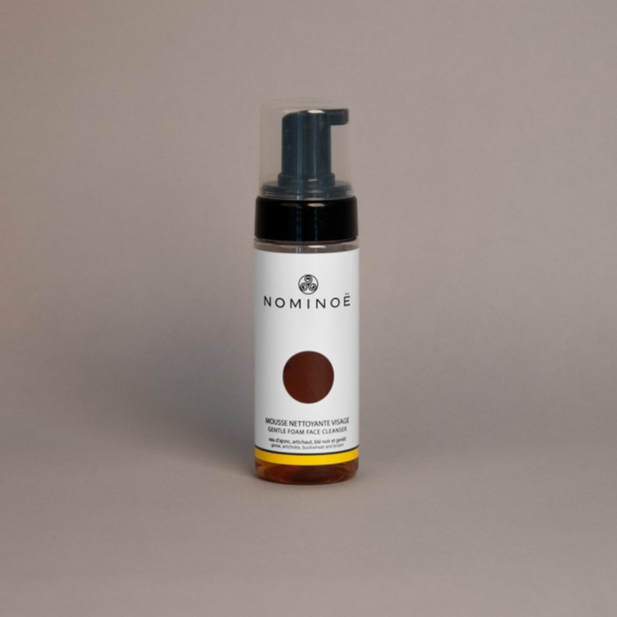 Mousse Nettoyante Format 150 ml couleur unique, NOMINOE