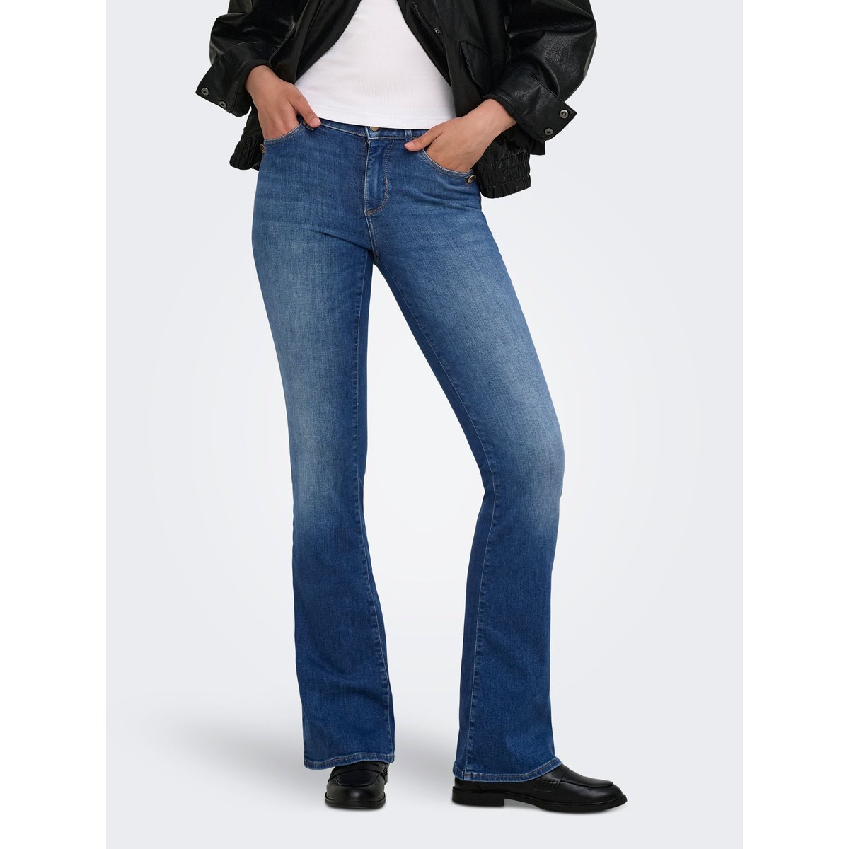 Jean Flared medium blue denim, ONLY