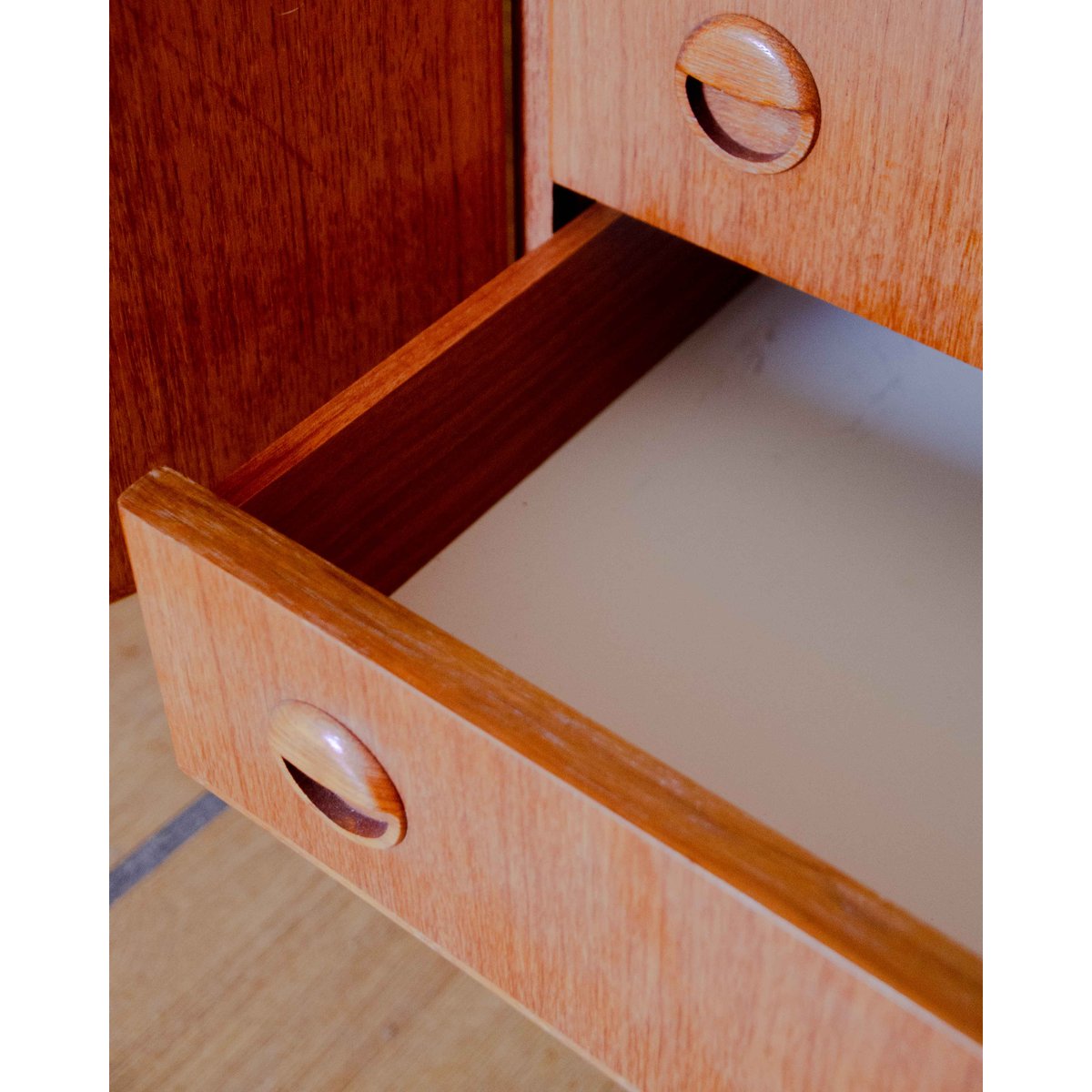 Grande enfilade en teck et acajou Margaret N°508 - Bon état bois clair, DEBONGOUT