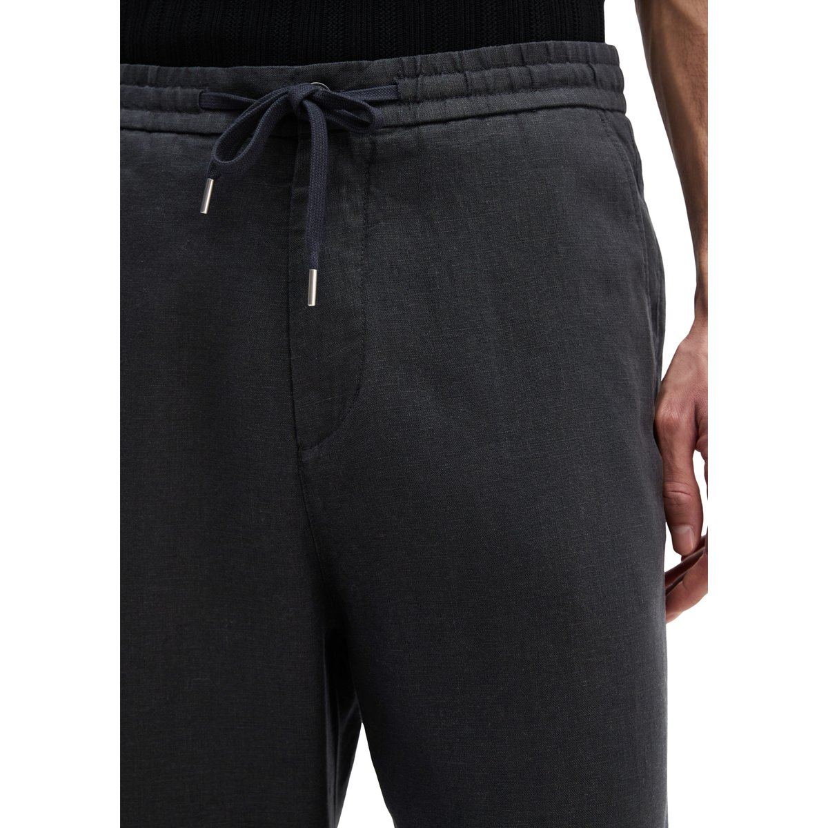 Pantalon Modèle Mossbo Jogger loose en lin fin noir, MARC O'POLO