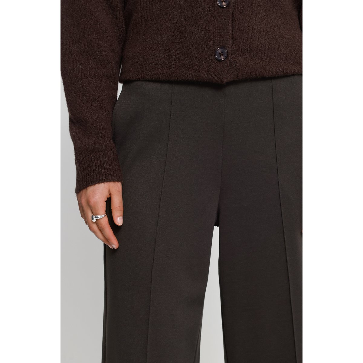 Pantalon cropped à jambes larges, taille haute marron chocolate torte, ICHI