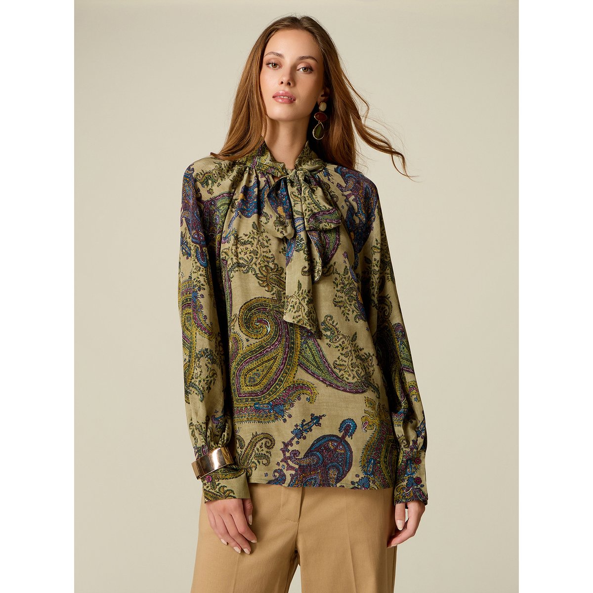 Blouse à motif avec nœud à nouer vert, OLTRE