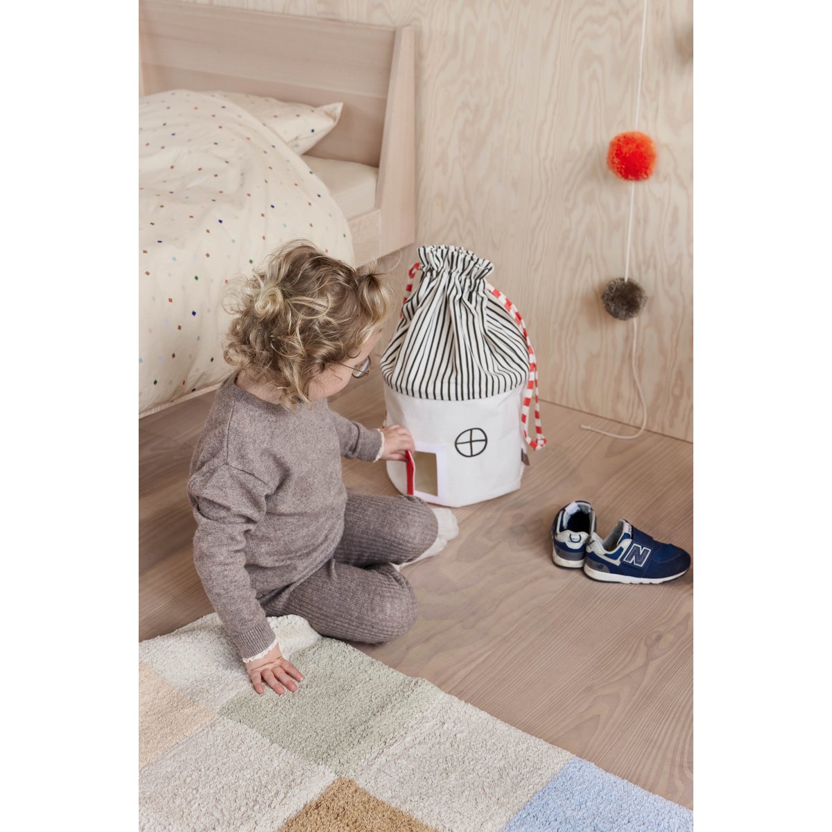 Panier de rangement en coton motif maison MINI rouge, OYOY LIVING DESIGN