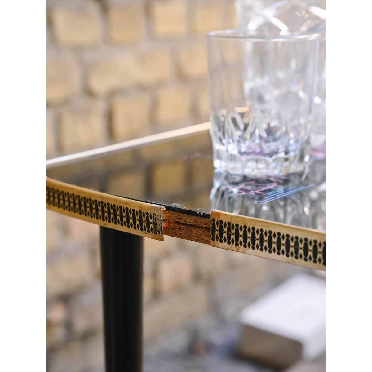 Table basse japonisante Donna N°1527 - Bon état noir, DEBONGOUT