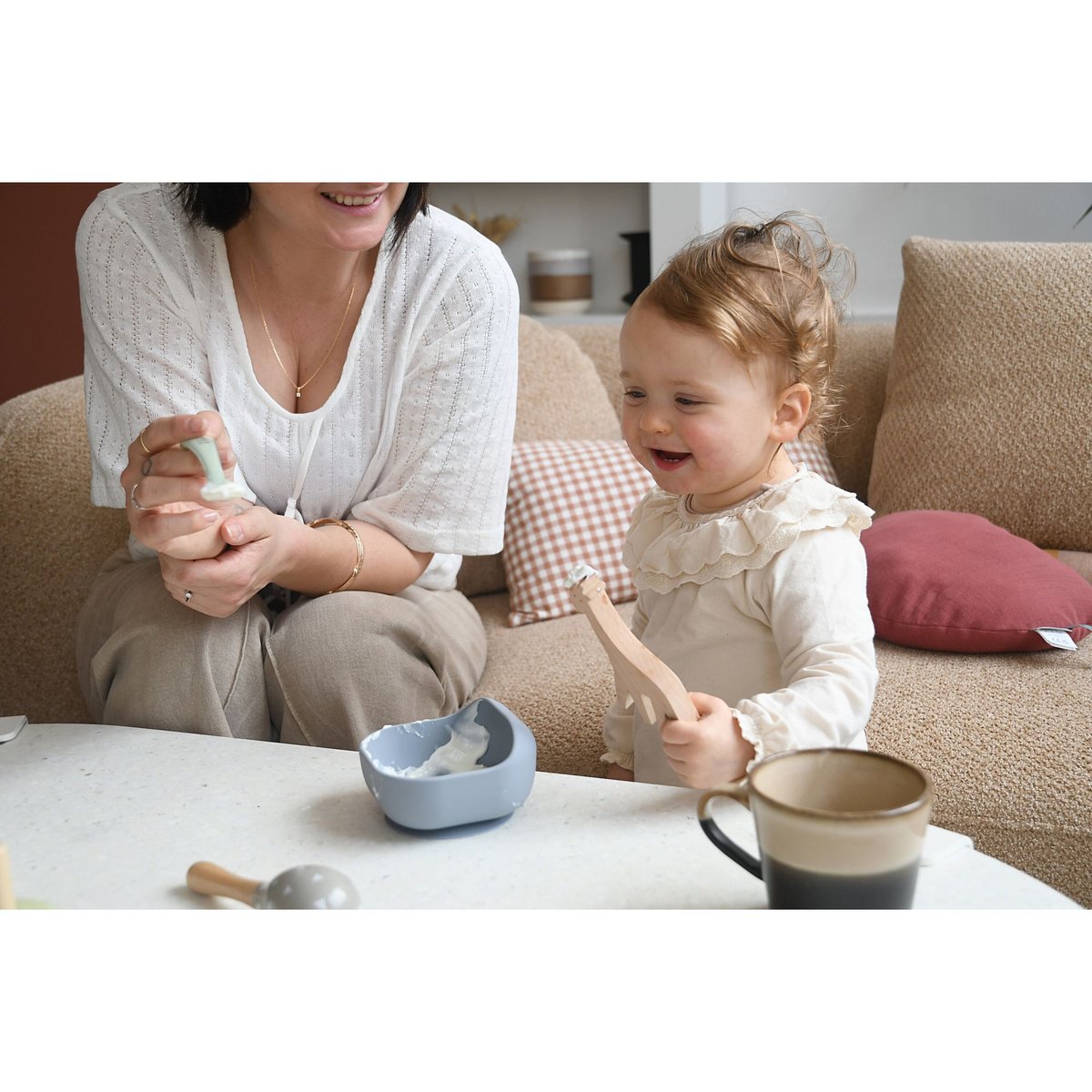 Bol ventouse pour bébé en silicone gris, BEABA
