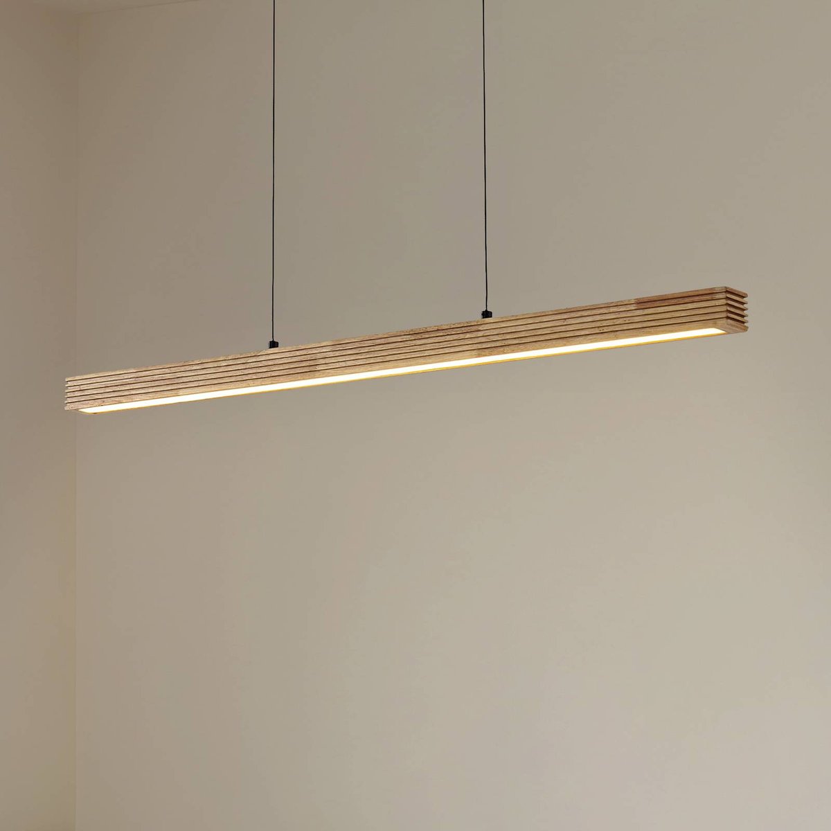 Suspension en bois designLED, Emara chêne clair, noir, blanc, LUCANDE