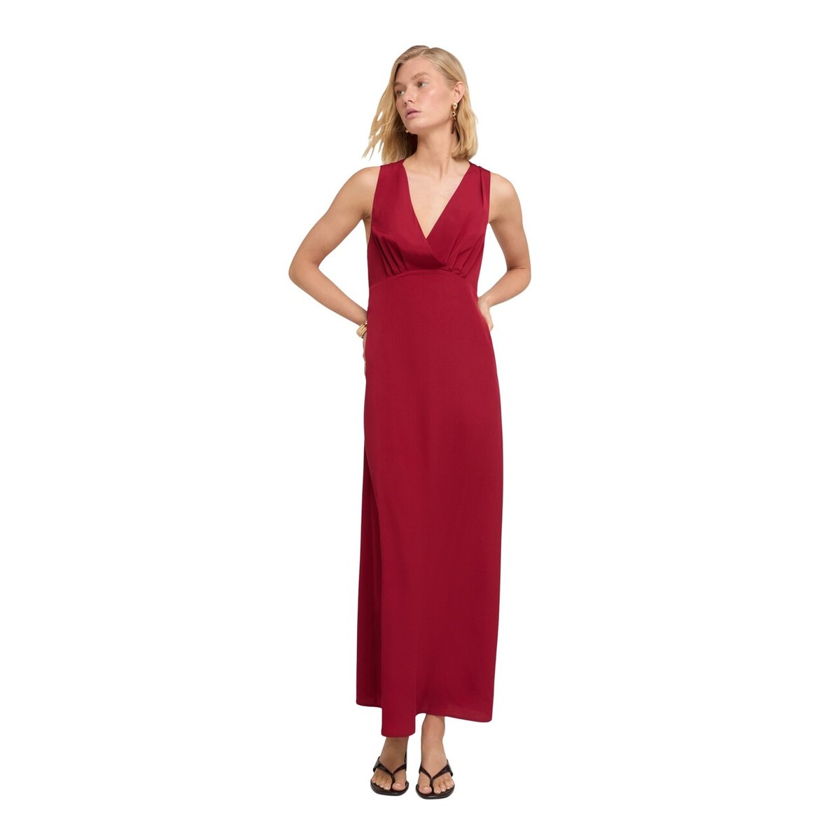 Robe longue avec anneau rouge, MOTIVI