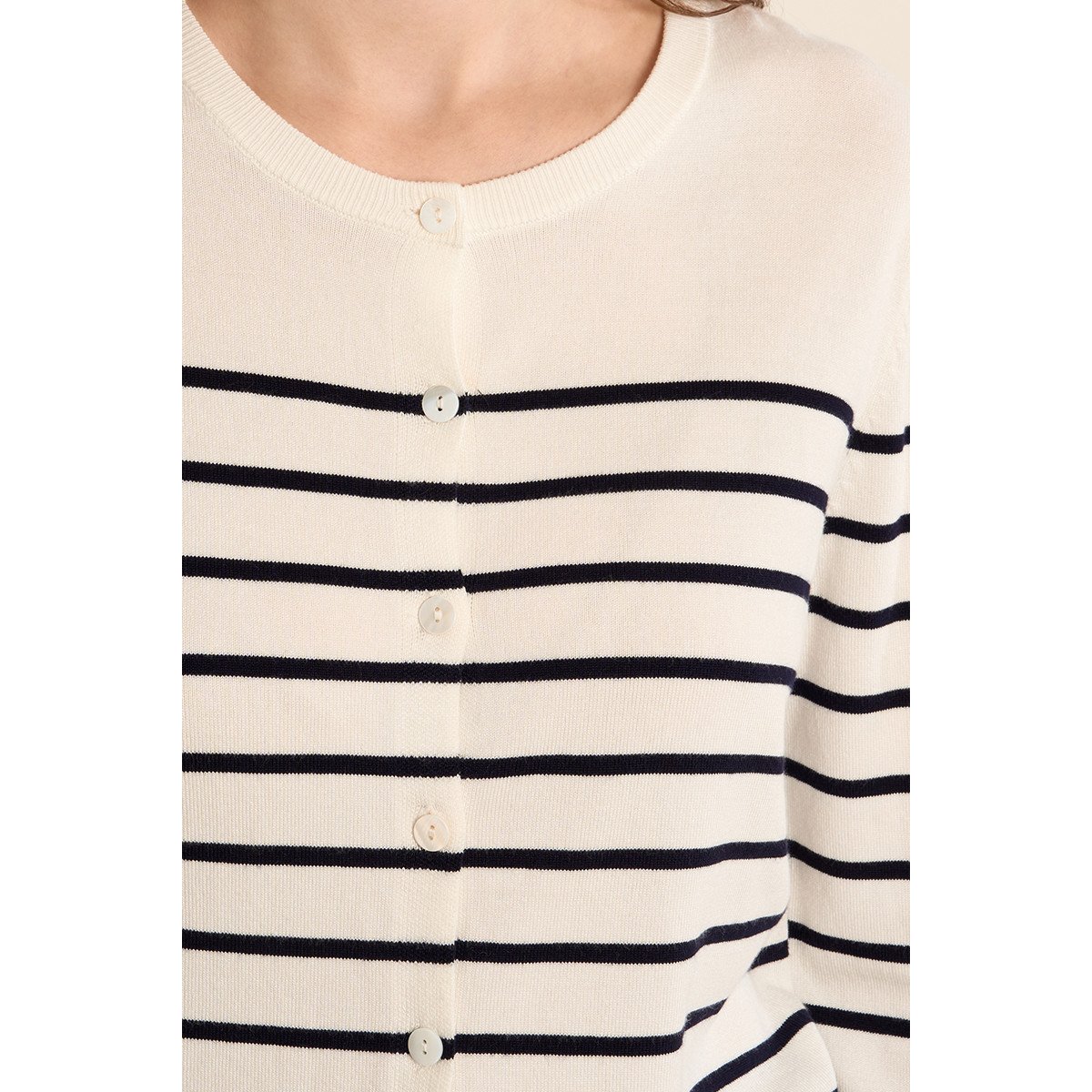 Gilet boutonné offwhite, MOLLY BRACKEN