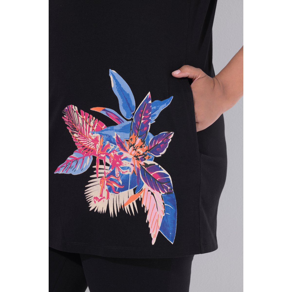 T-shirt long noir, ULLA POPKEN