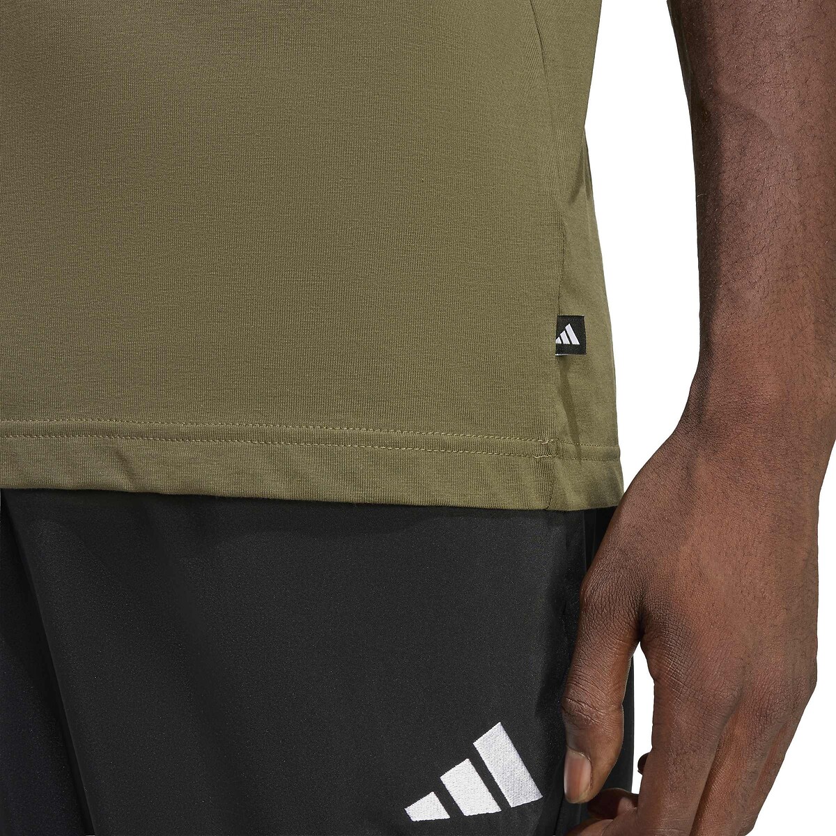 T-shirt a maniche corte CAMO TABLE TEE verde oliva, ADIDAS SPORTSWEAR