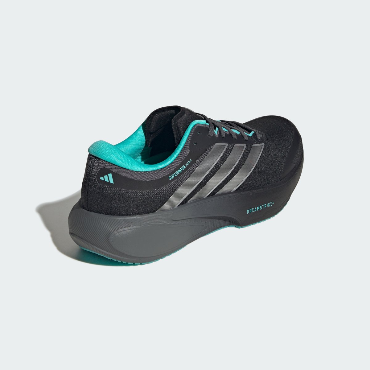 Chaussure Supernova Rise 3 Mercedes Amg Petronas F1 Team Chaussure Supernova Rise 3 Mercedes Amg Petronas F1 Team core black / silver metallic / semi mint rush, adidas Performance