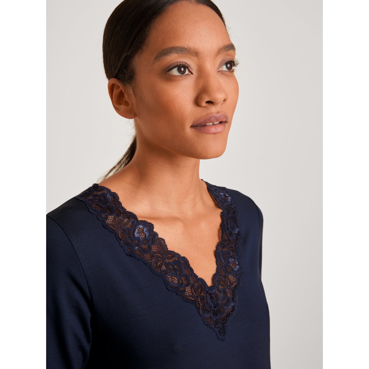 Chemise de nuit à manches longues manches longues Modal ELEGANT DREAMS bleu lapis foncé, CALIDA