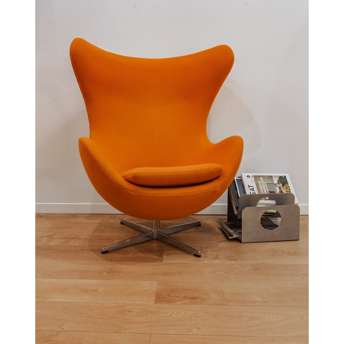 Fauteuil orange Egg Chair Emmanuel N°16 - Bon état argenté, DEBONGOUT
