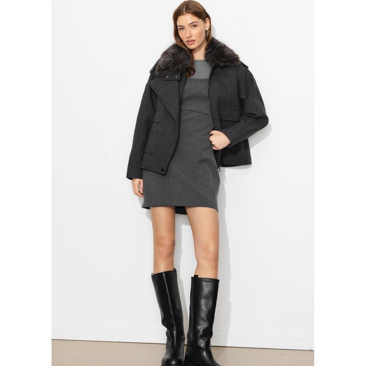 Manteau court à col montant gris, PROMOD