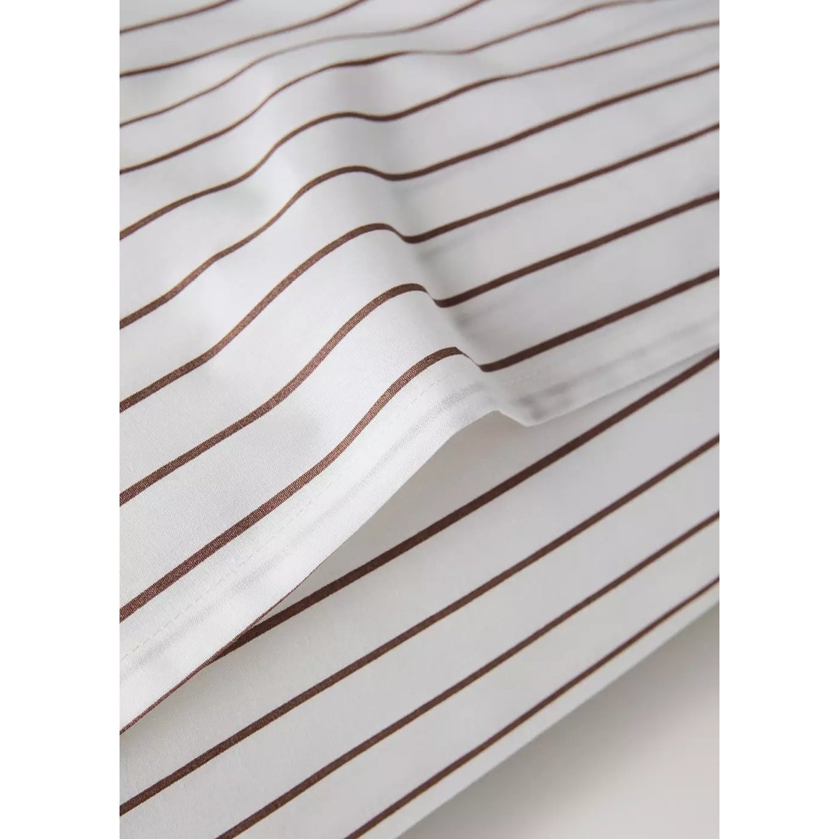 Taie d'oreiller 100 % percale de coton à rayures 60 x 60 cm café, MANGO HOME
