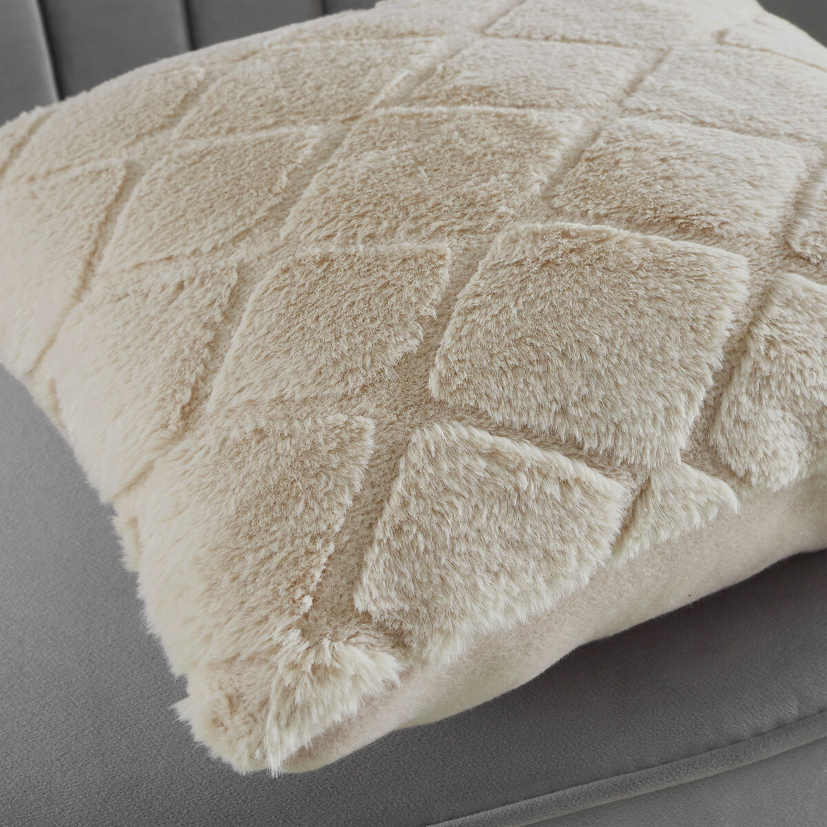 Cosy Diamond 43x43cm Filled Cushion natural, CATHERINE LANSFIELD