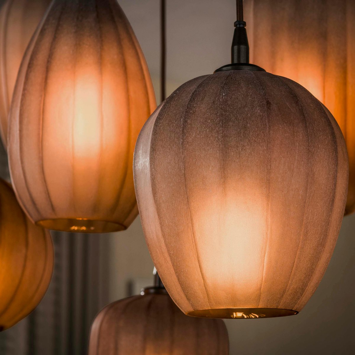 Suspension salle à manger verre brun dépoli 7 lampes NOVA marron, PIER IMPORT