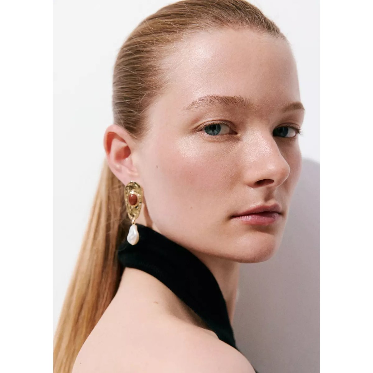 Boucles d'oreilles pendantes perles combinés or, MANGO