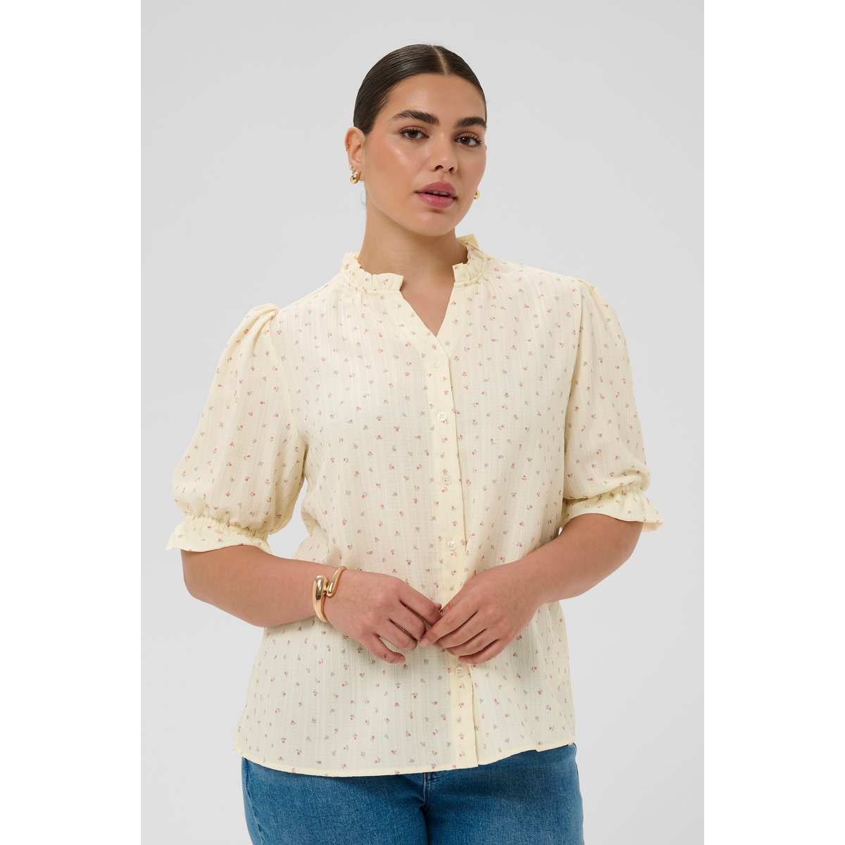 Chemise à manche courte blanc rose chalk w. pink roses, KAFFE CURVE