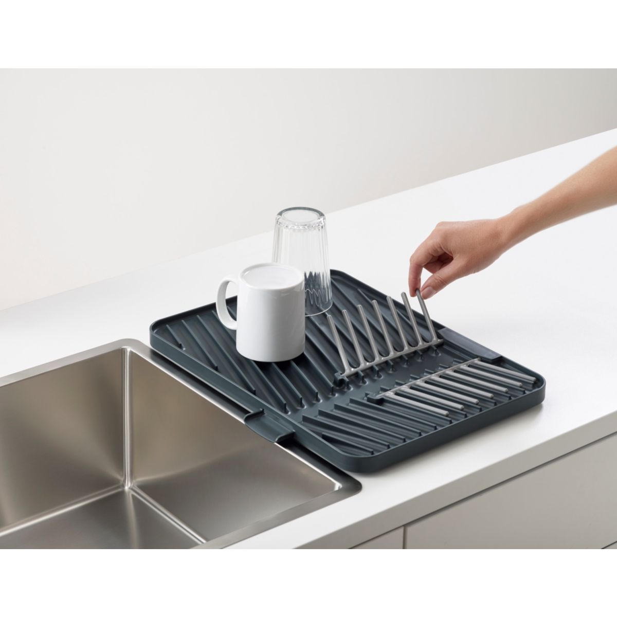 Egouttoir PLANCHE D'EGOUTTAGE FLIP UP AJUSTABLE gris, JOSEPH JOSEPH