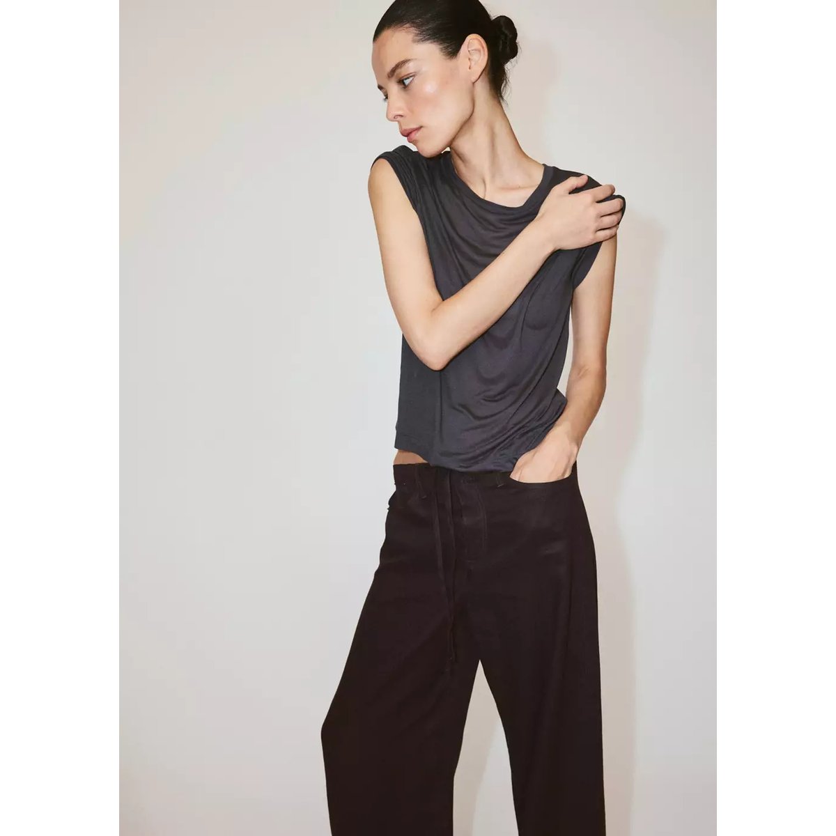 Pantalon lin nœud chocolat, MANGO