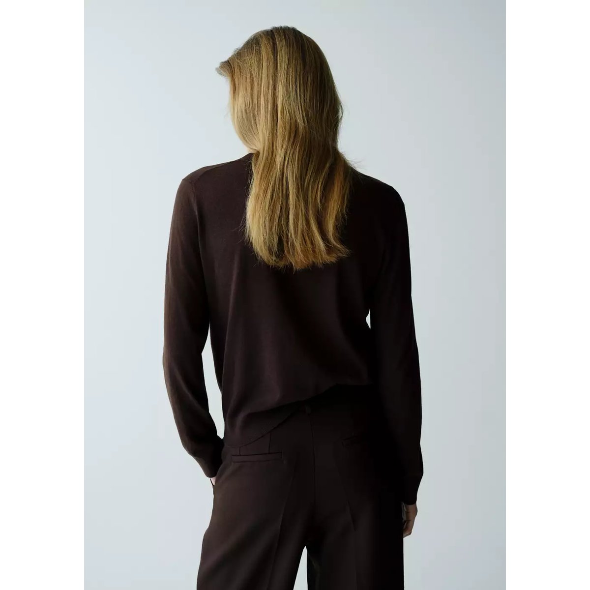 Pull-over maille col en V chocolat, MANGO