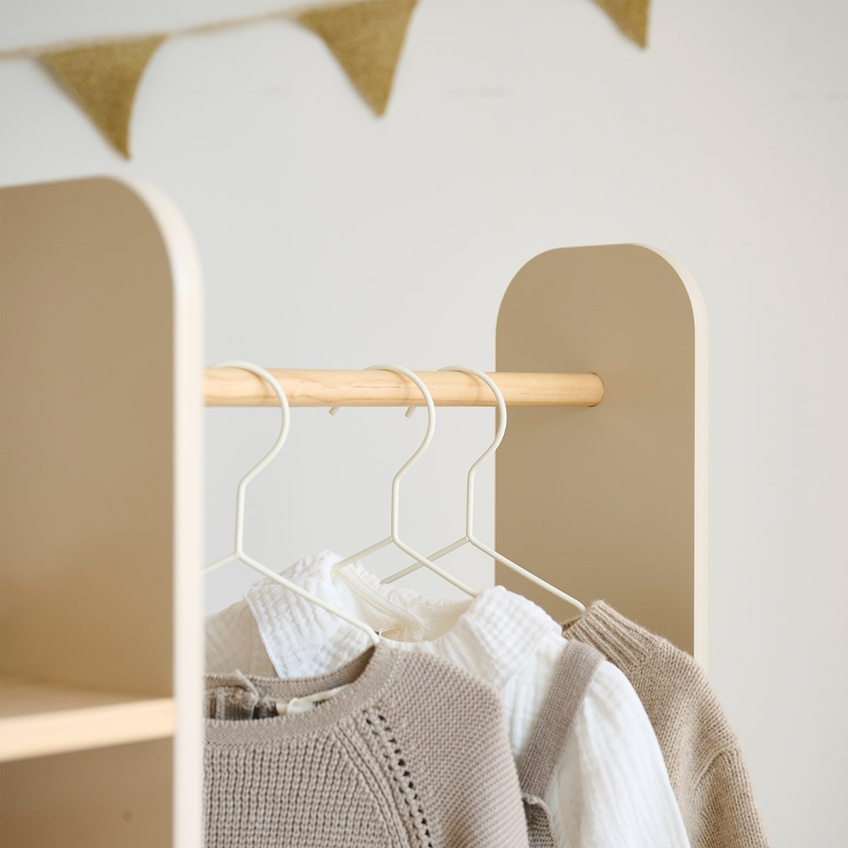 Penderie Montessori «Lune» PA_LUNE beige, PETITE AMELIE