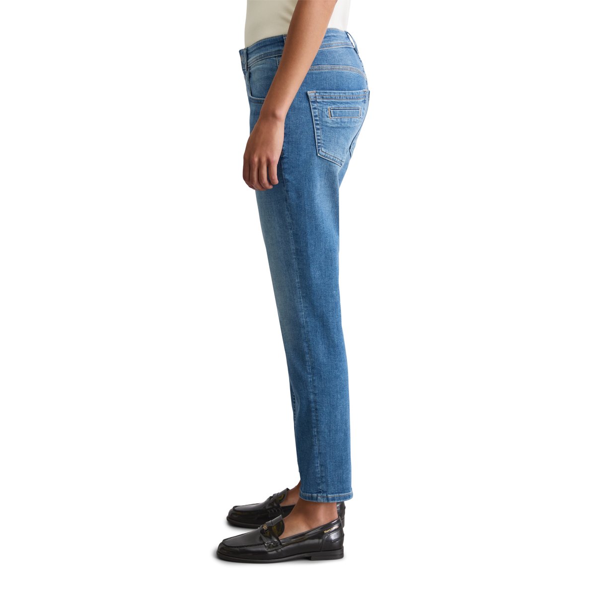 Jeans modèle Theda boyfriend cropped en mélange stretch de coton organique bleu foncé, MARC O'POLO