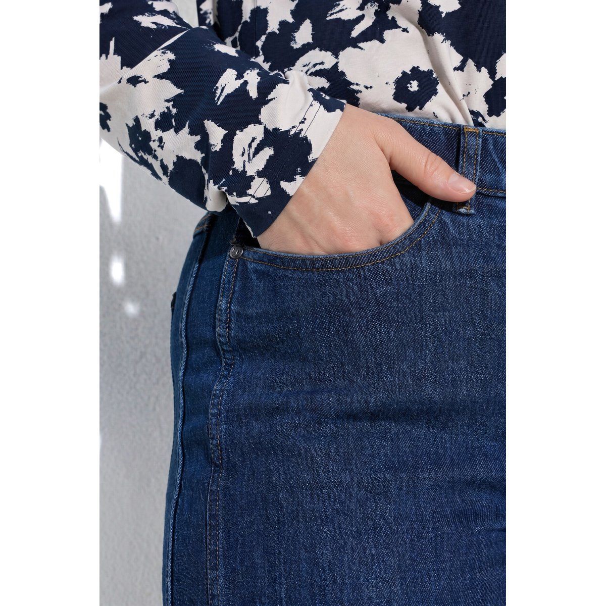 Jean Barrel en coton bio, taille confortable bleu jean, ULLA POPKEN
