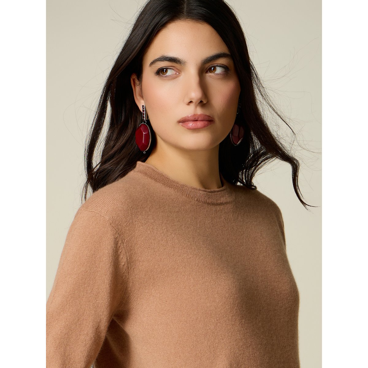 Pull ras du cou beige, OLTRE